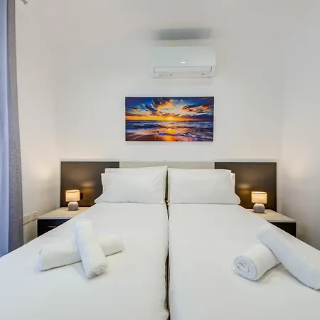 Beautiful 2br Seafront With Wifi & Comfy Beds *