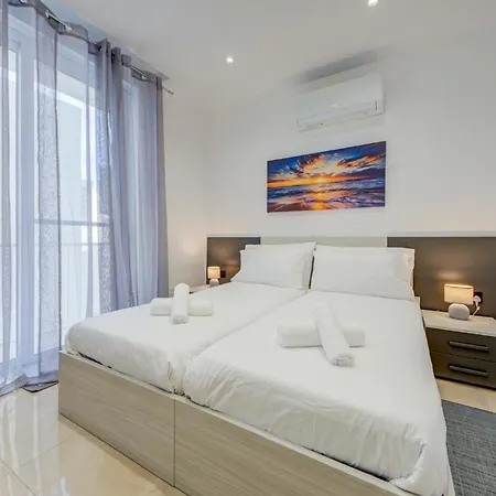 Beautiful 2br Seafront With Wifi & Comfy Beds *