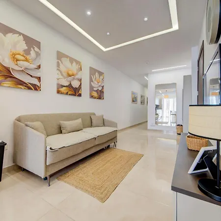 Beautiful 2br Seafront With Wifi & Comfy Beds * Birżebbuġa