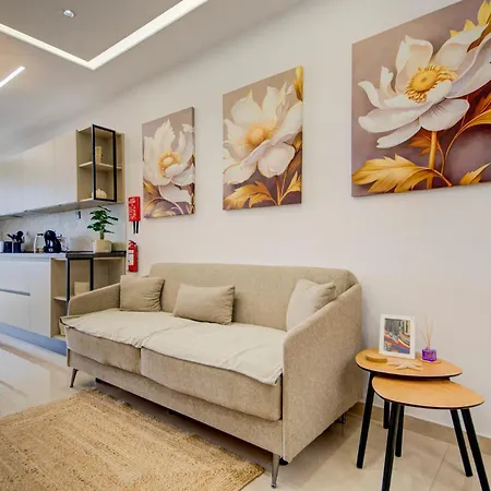 Beautiful 2br Seafront With Wifi & Comfy Beds Birżebbuġa